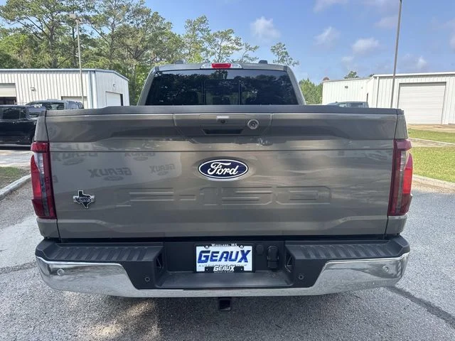 New 2026 Marsh Gray Ford XLT image 16
