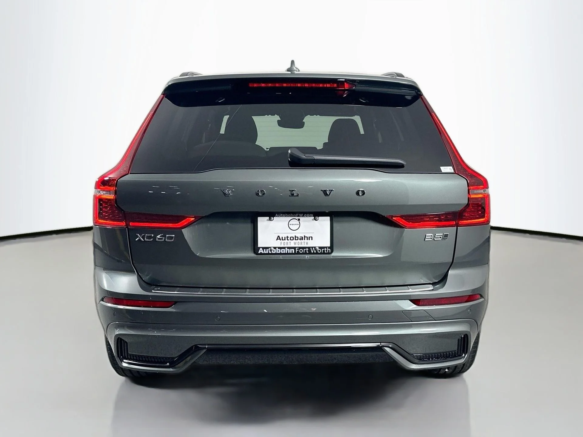 New 2026 Forest Lake Volvo Plus image 7