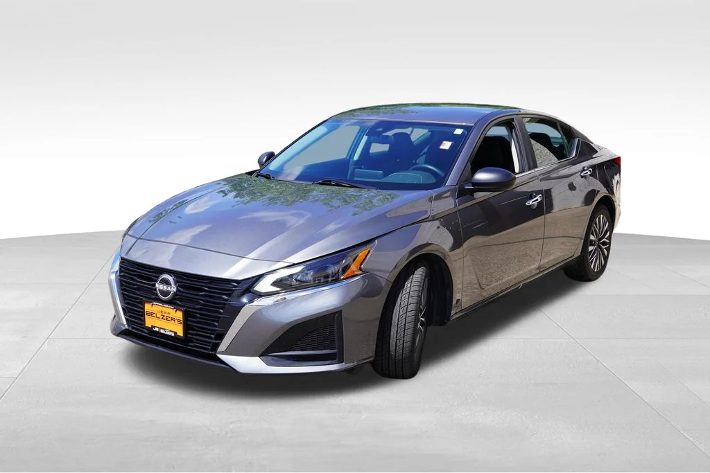 Used 2025 Gun Metallic Nissan 2.5 SV image 11