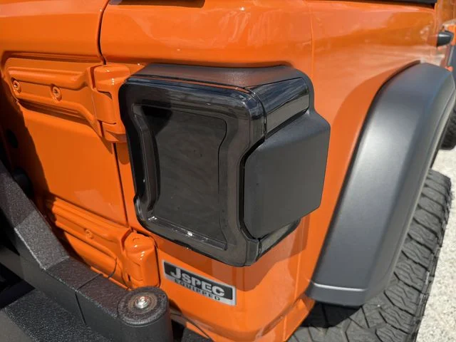Used 2025 Orange Jeep Sport S image 9