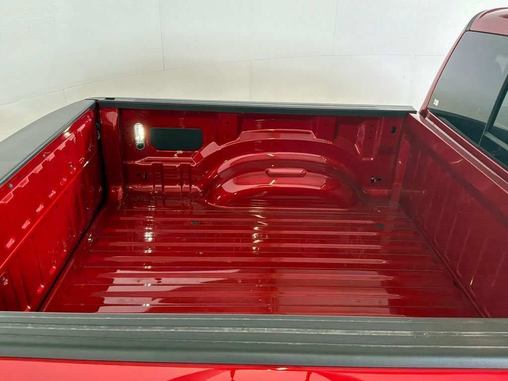 New 2026 Molten Red Pearl-Coat Exterior Paint RAM Rebel image 18