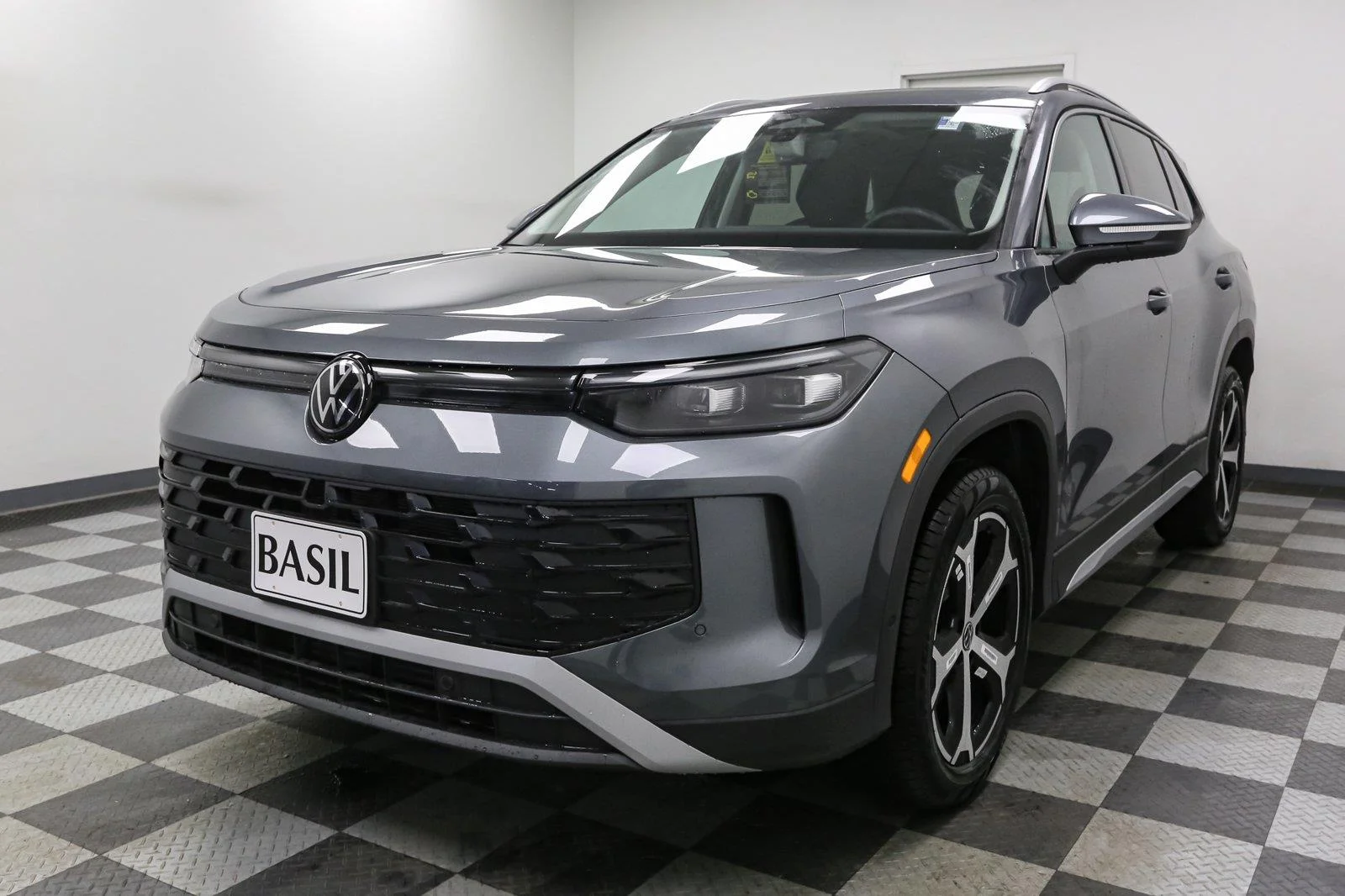 New 2026 Platinum Gray Metallic Volkswagen SE image 4
