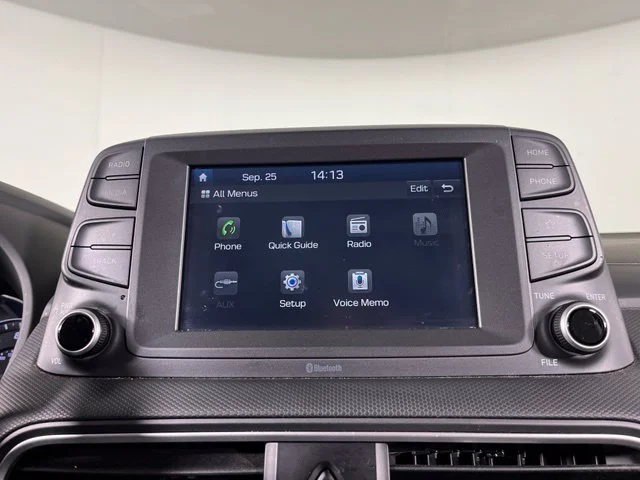 Used 2019 White Hyundai SE image 24