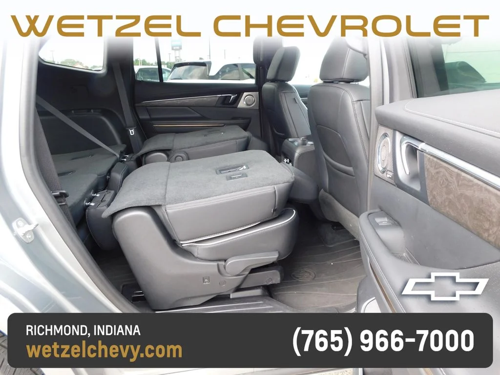 Used 2025 Gray Buick Avenir image 31