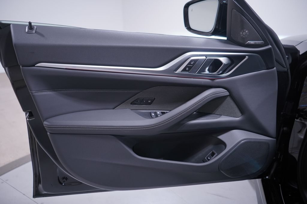New 2026 Black Sapphire Metallic BMW xDrive40 image 10