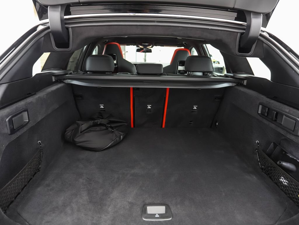 New 2026 Black Sapphire Metallic BMW Base image 25