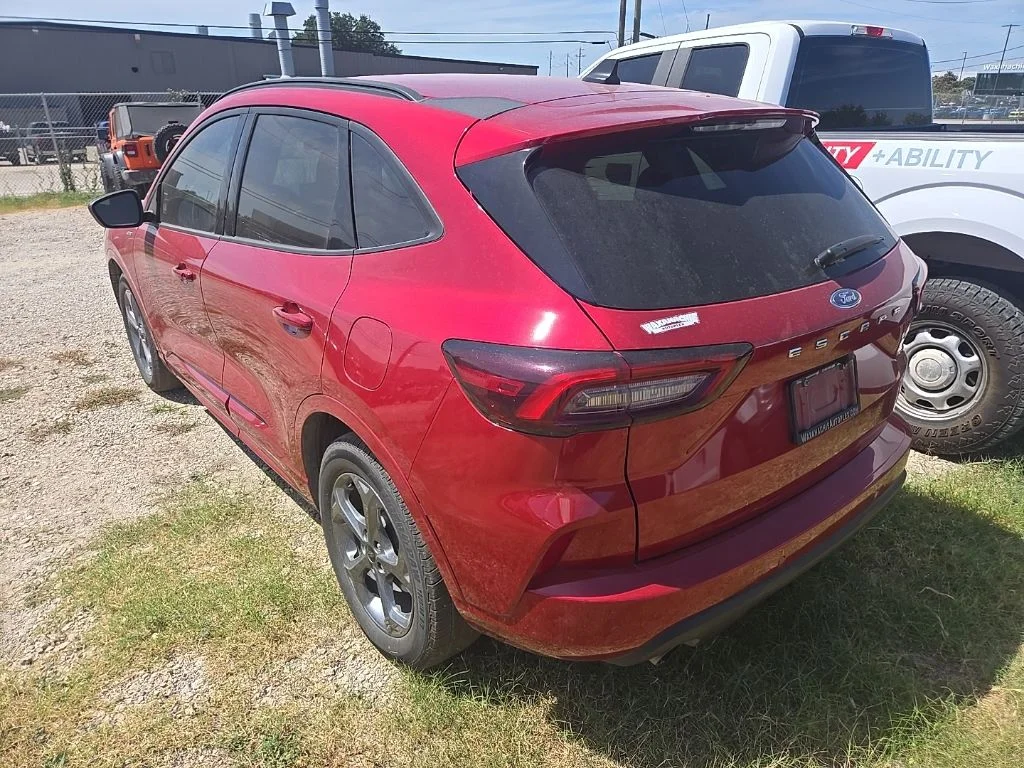 Used 2024 Red Ford ST-Line image 2