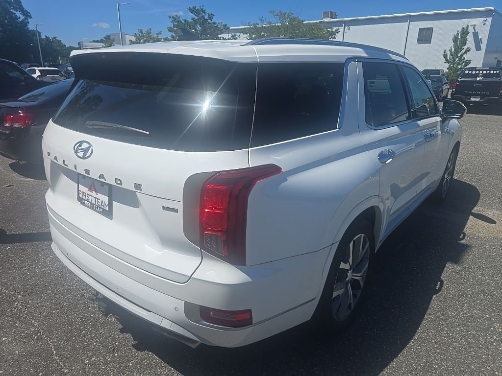 Used 2021 White Hyundai Limited image 5