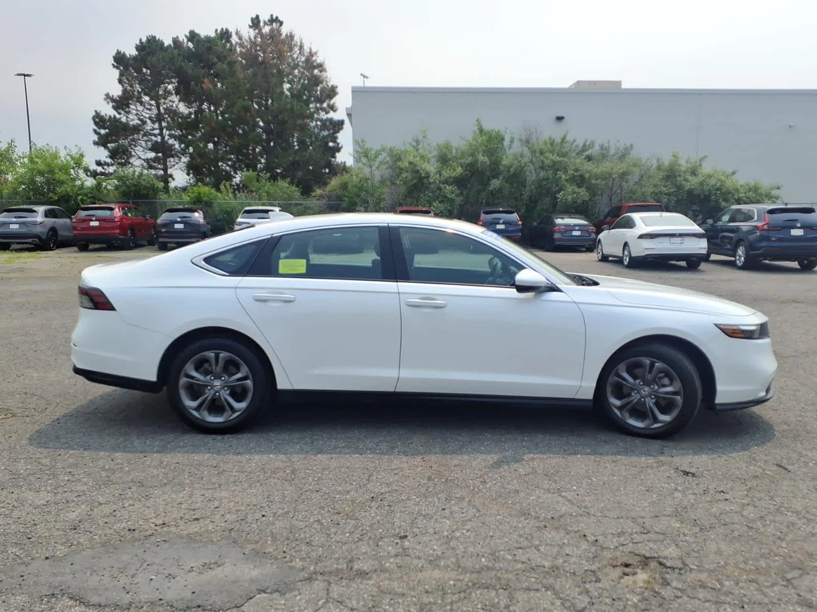Certified Used 2024 Platinum White Pearl Honda EX image 4