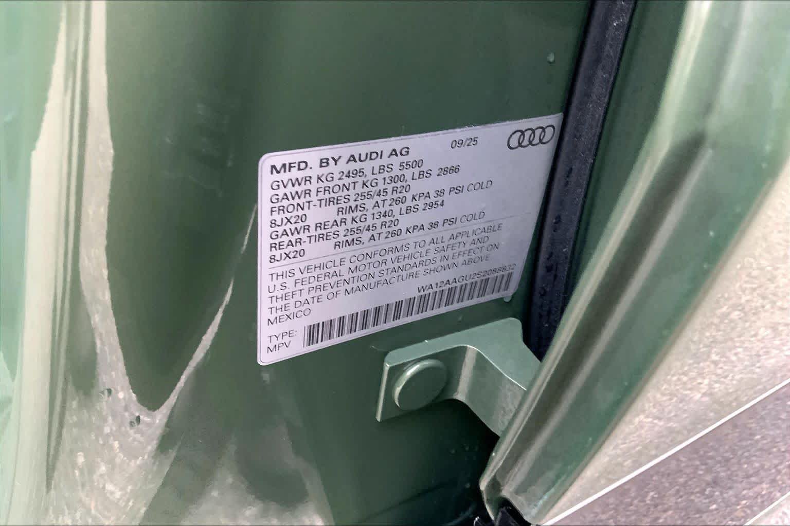 Used 2025 District Green Metallic Audi Premium Plus image 34