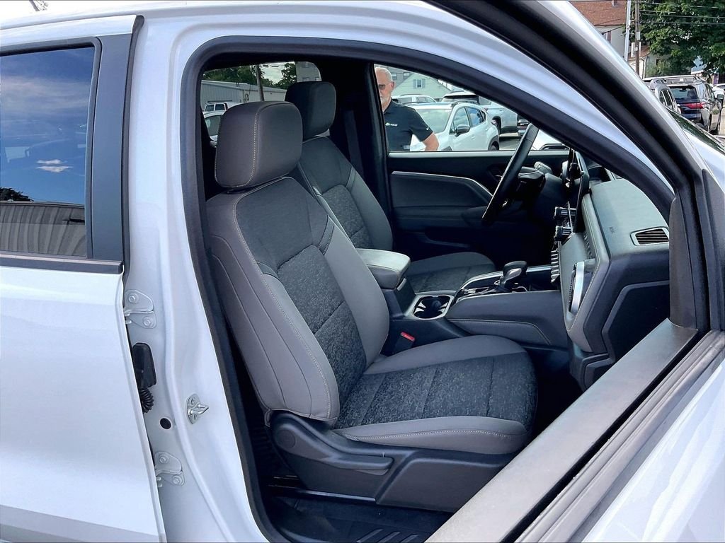 Used 2024 White Chevrolet ZR2 image 11