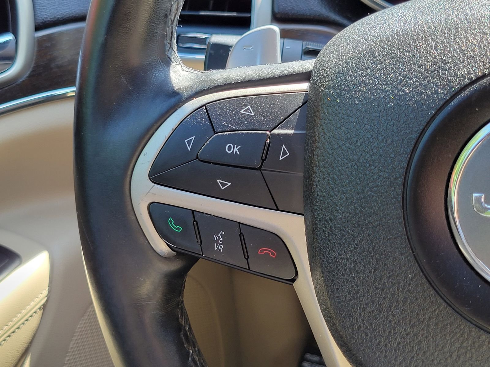 Used 2014 White Jeep Limited image 15