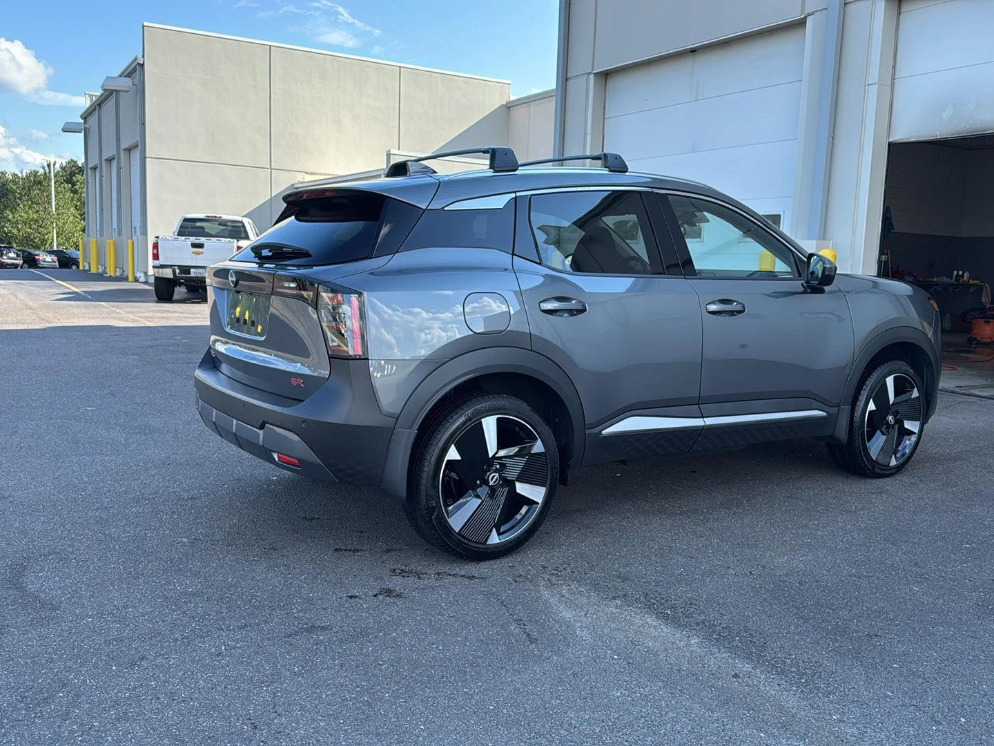 Used 2025 Gun Metallic Nissan SR image 6