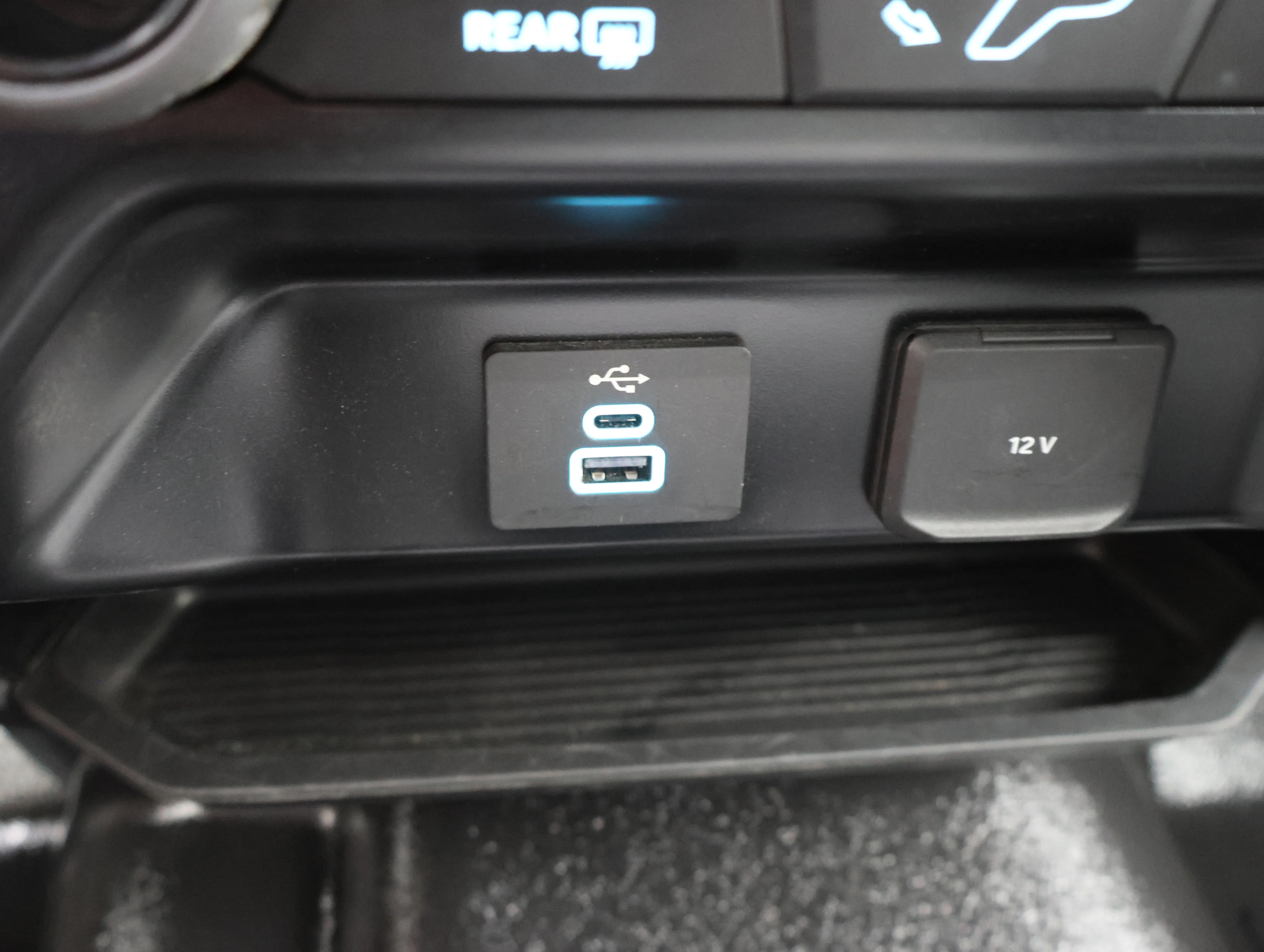 2025 Ford F-350 Super Duty XLT - Photo 42