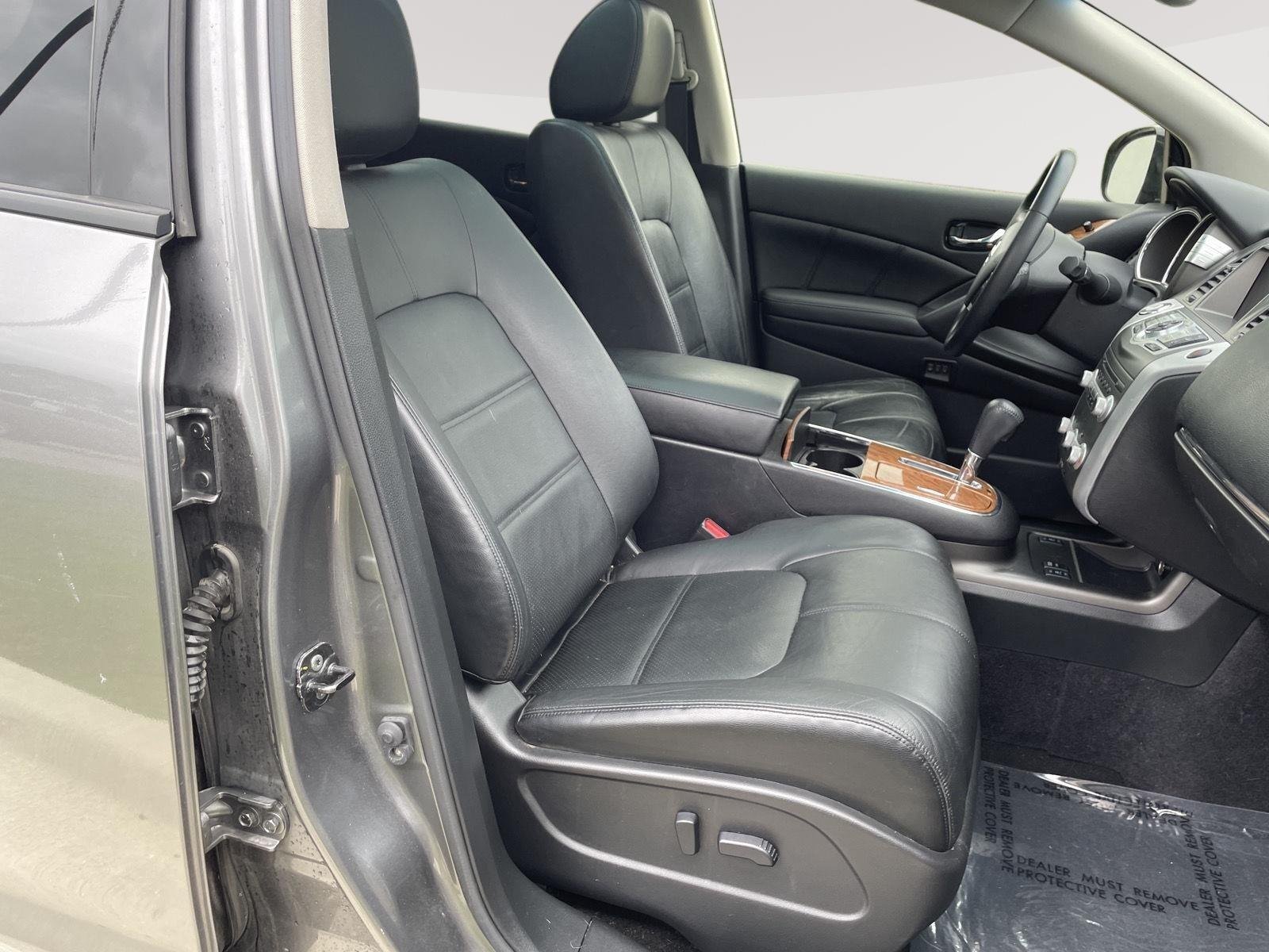Used 2013 Gun Metallic Nissan LE image 30
