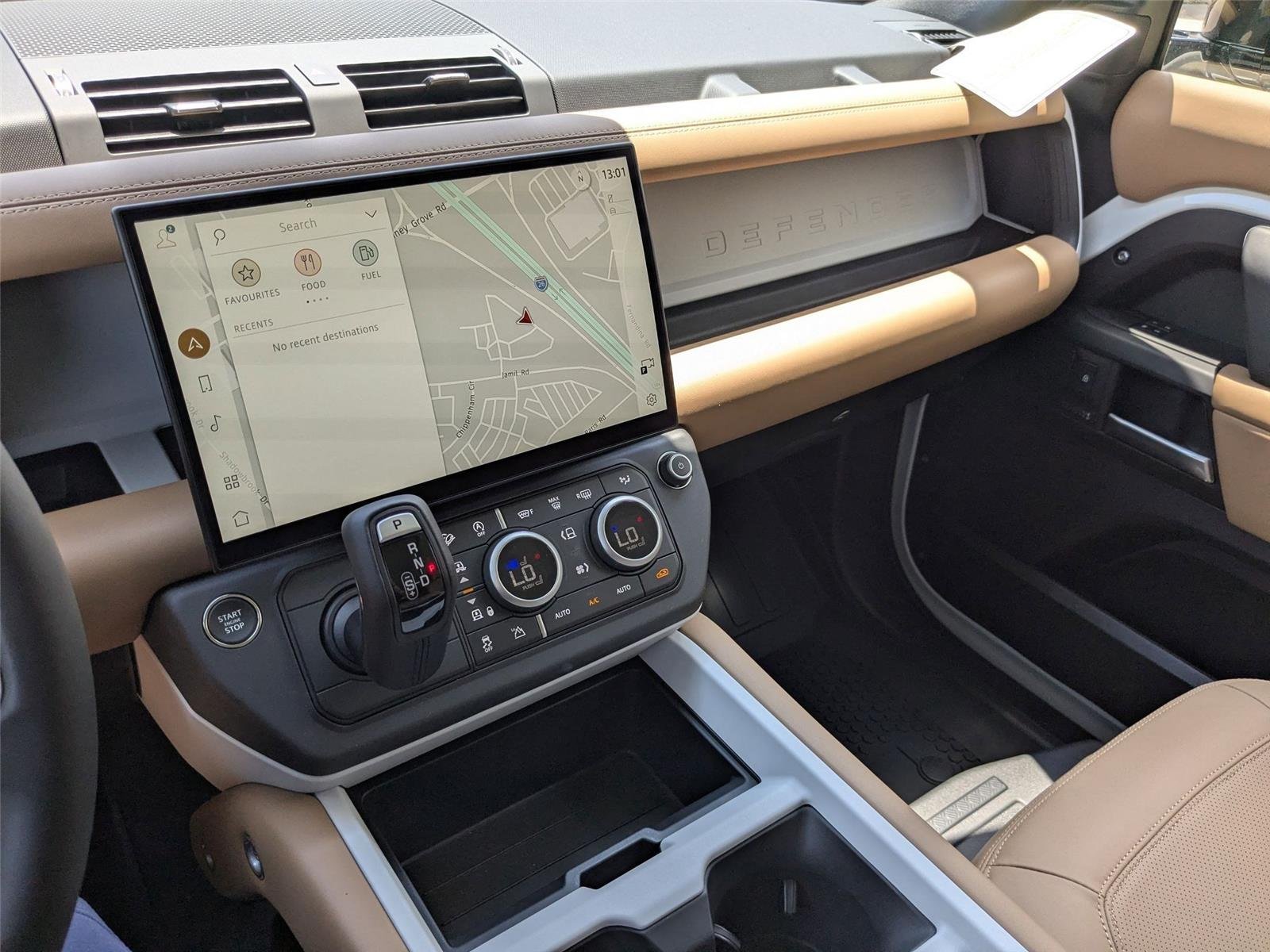 New 2026 Fuji White Land Rover X-Dynamic SE image 19