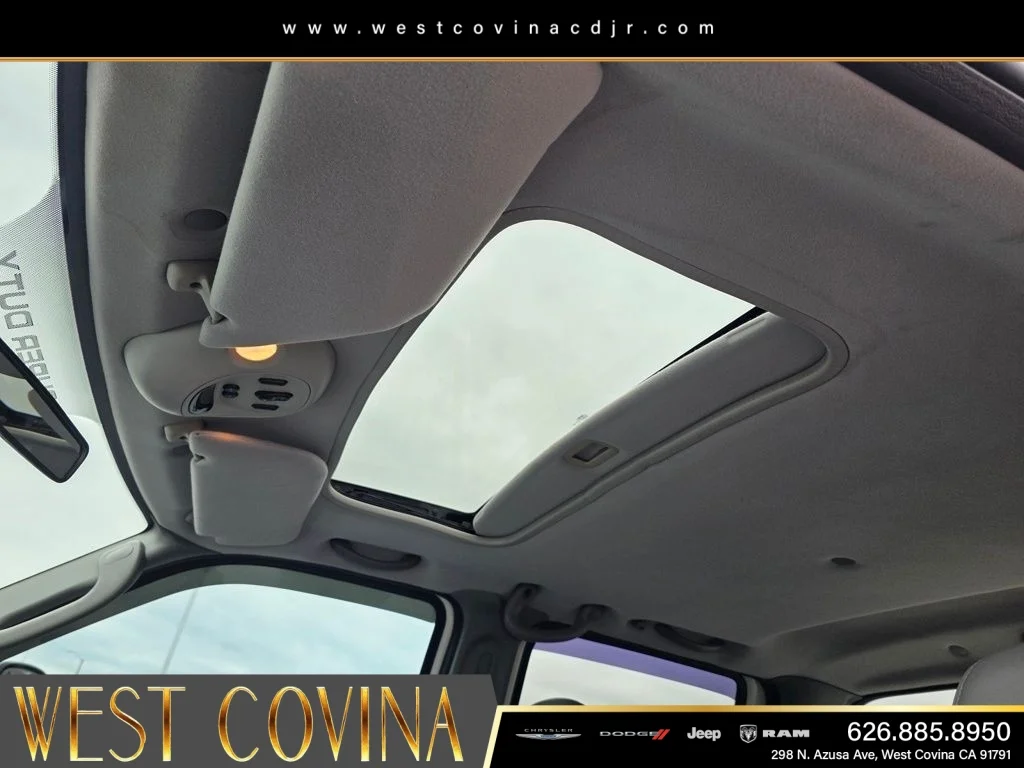 Used 2004  Ford Lariat image 35