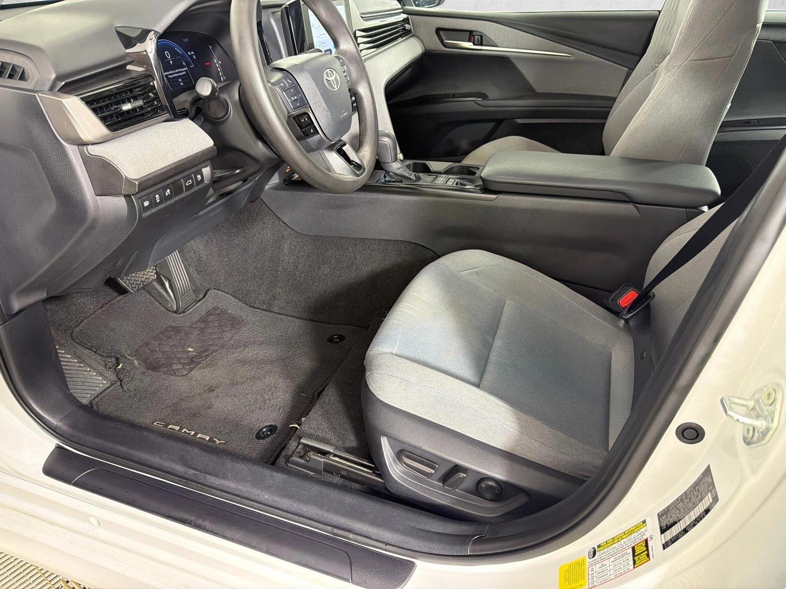 Used 2025 Ice Cap Toyota LE image 7