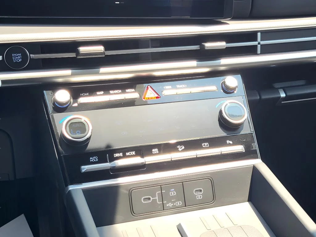 New 2026 Ecotronic Gray Hyundai SE image 16