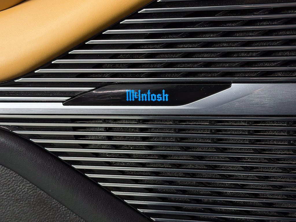 Used 2022 Black Jeep Series III image 18
