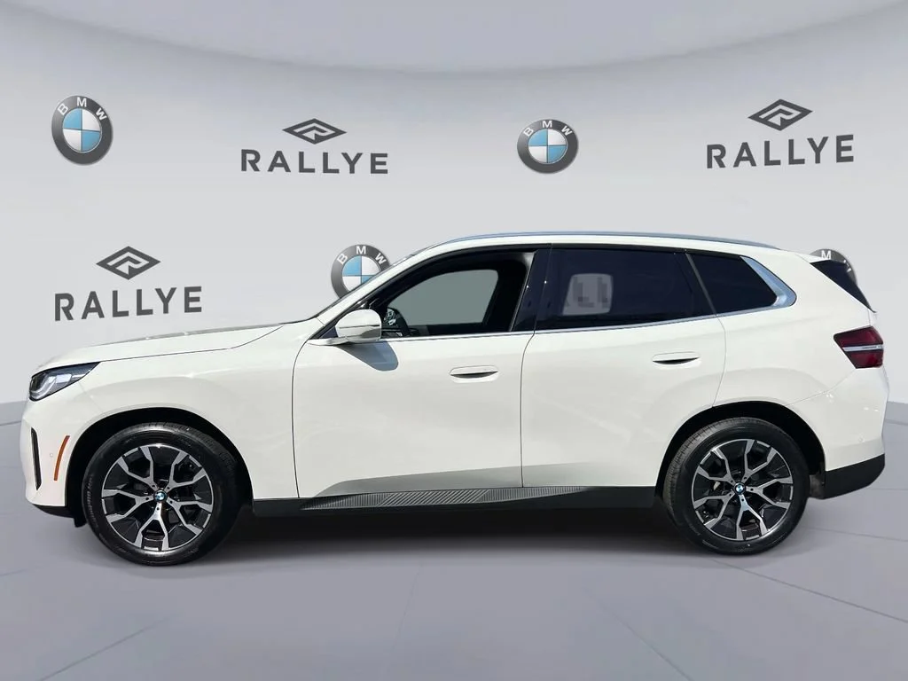 Certified Used 2026 Alpine White BMW 30 xDrive image 4