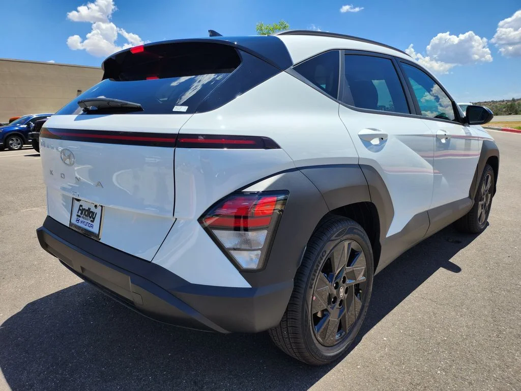 New 2026 White Hyundai SEL Sport image 5