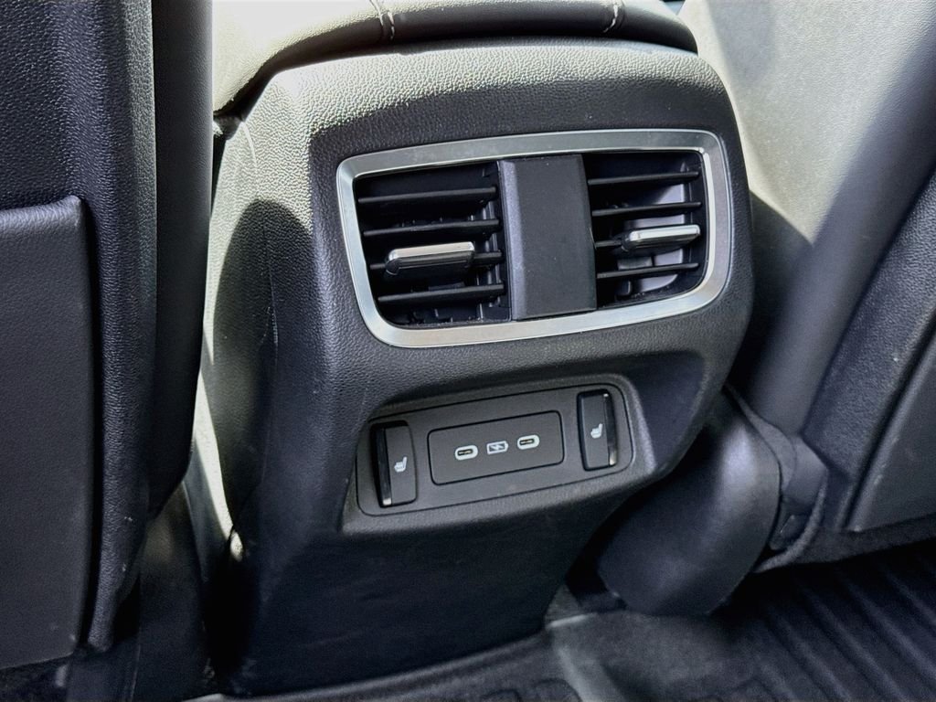 Used 2024  Acura Advance Package image 40
