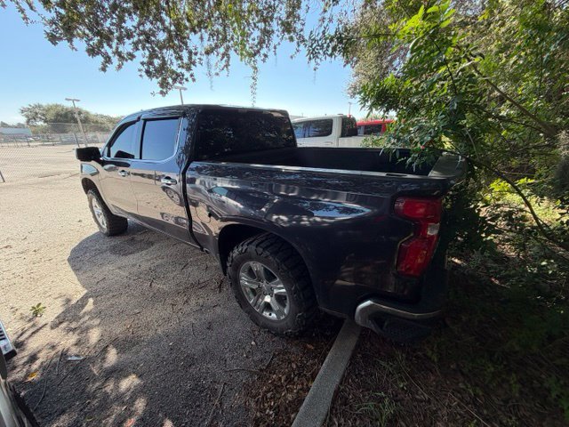 Used 2022 Dark Ash Metallic Chevrolet LTZ image 9