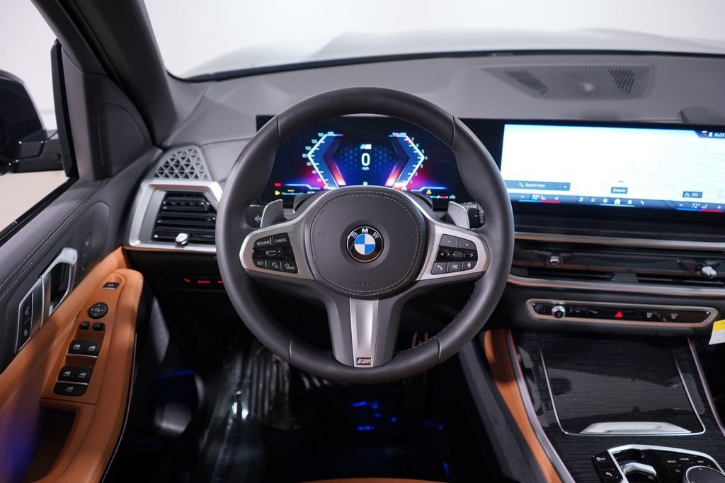 Used 2026 Black Sapphire Metallic BMW xDrive40i image 11