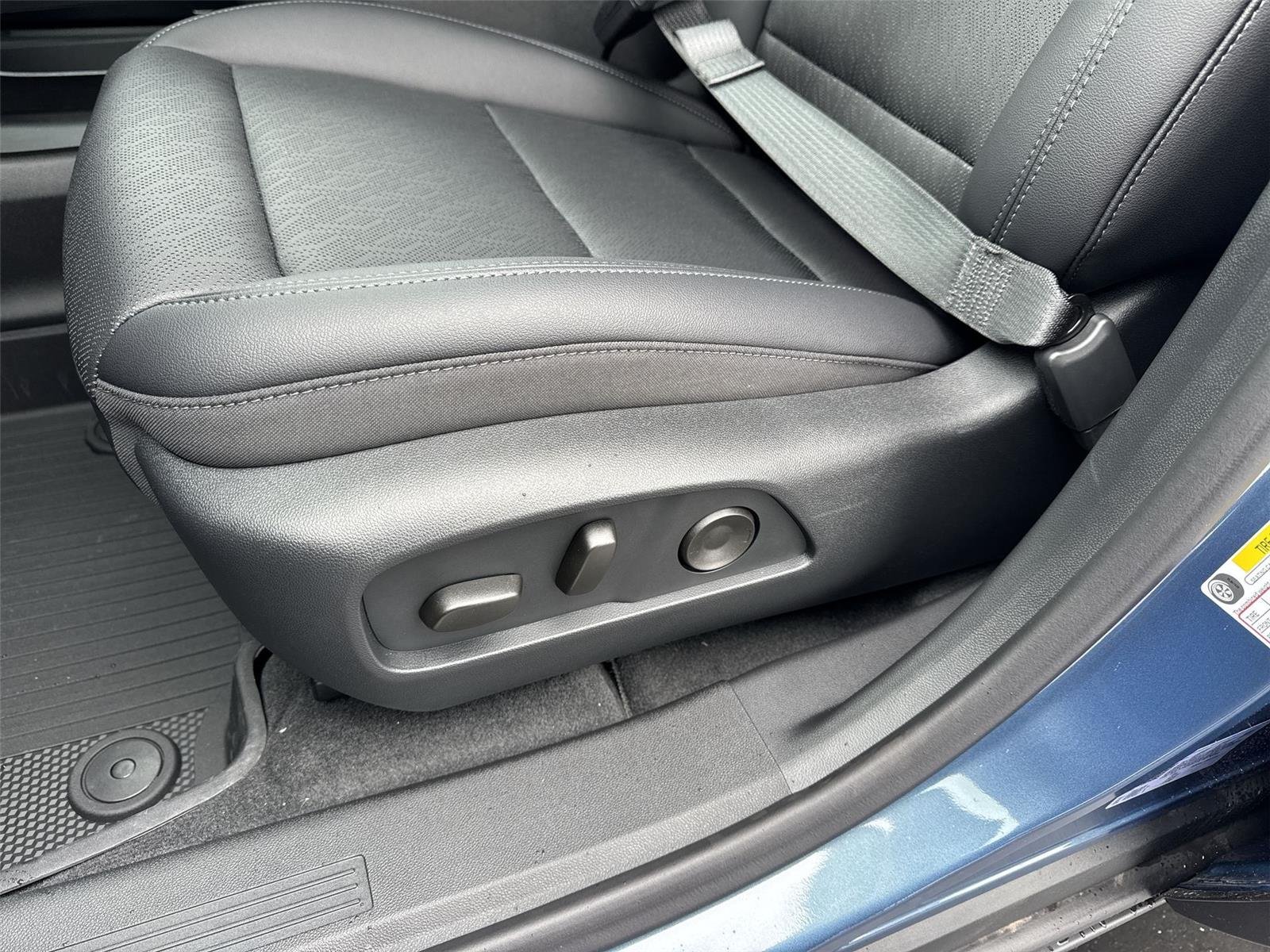 2026 Chevrolet Equinox LT - Photo 24