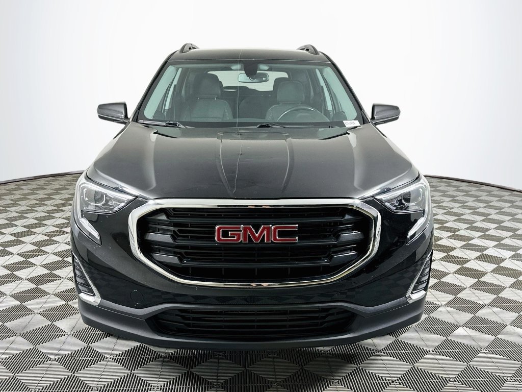 Used 2019 Ebony Twilight Metallic GMC SLE image 2