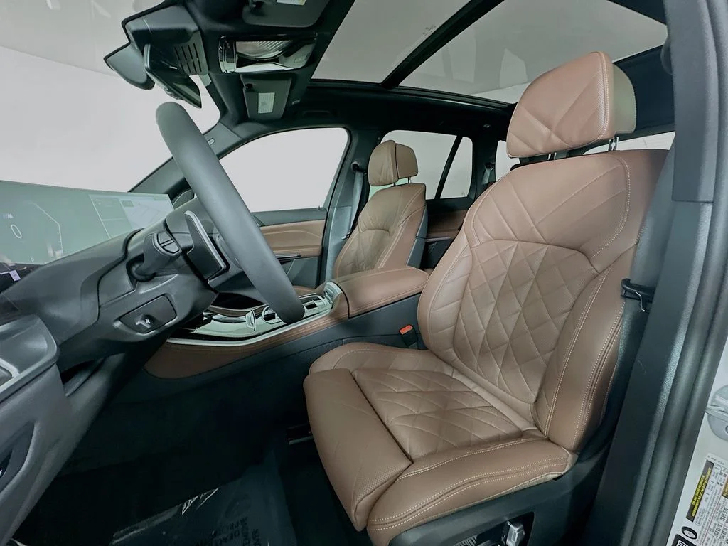 New 2026 Alpine White BMW xDrive40i image 11