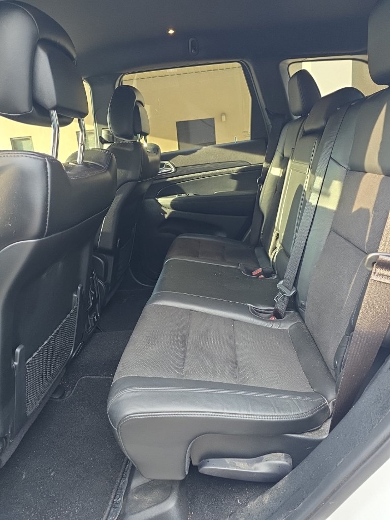 Used 2020 White Jeep Altitude image 13