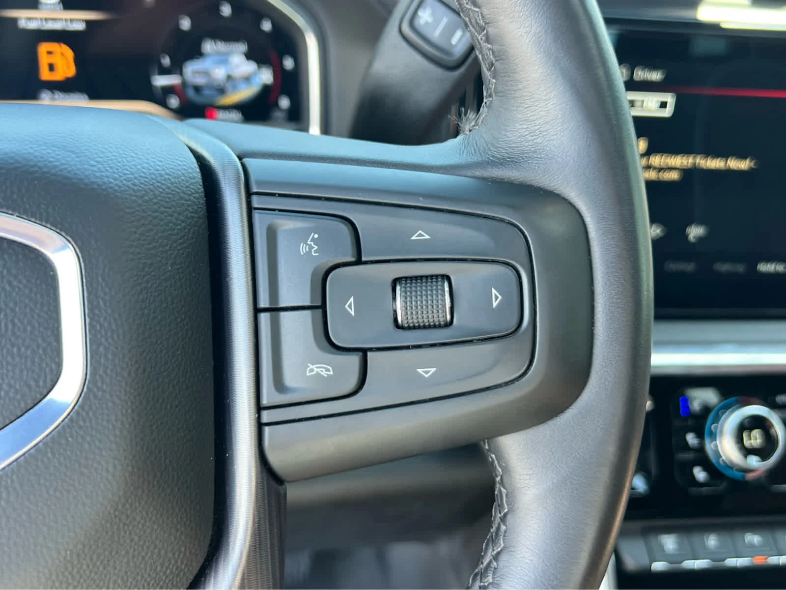 Certified Used 2025 Onyx Black GMC Denali Ultimate image 34