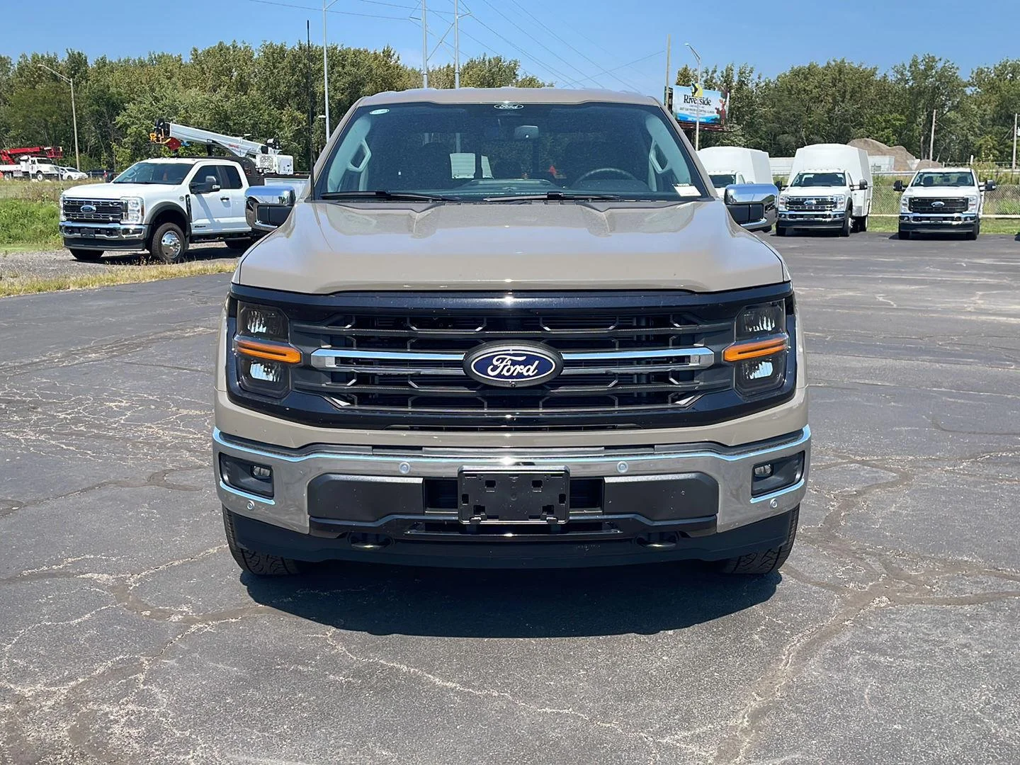 New 2026 Marsh Gray Ford XLT image 8