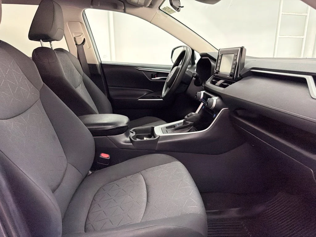 Used 2021 Gray Toyota XLE image 30
