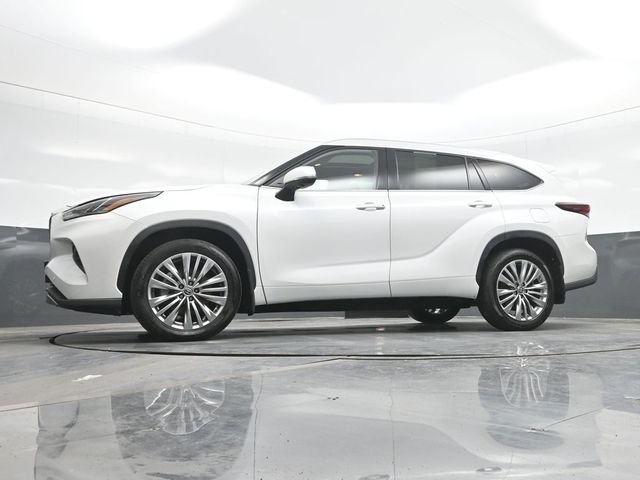 Used 2024 Beige Toyota Platinum image 21
