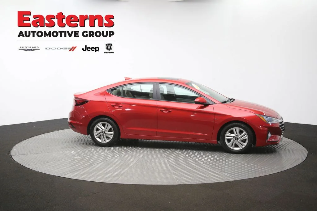 Used 2019 Red Hyundai Value Edition image 46