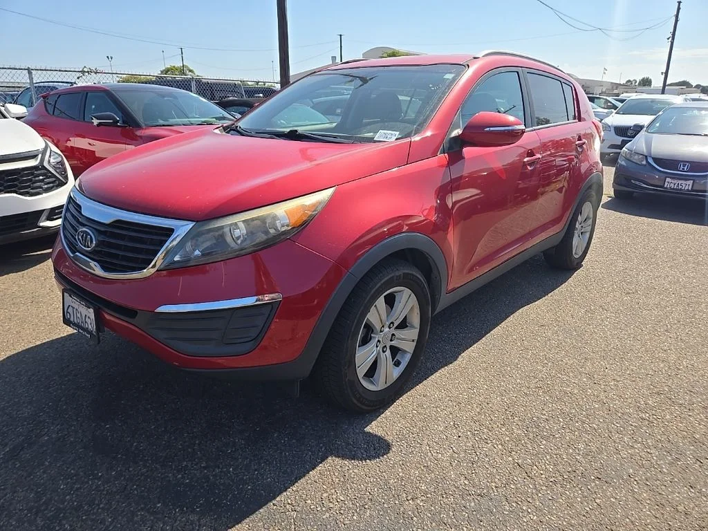 Used 2011 Red Kia LX image 5