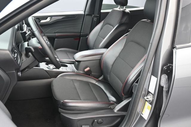 Used 2025 Gray Metallic Ford ST-Line image 10