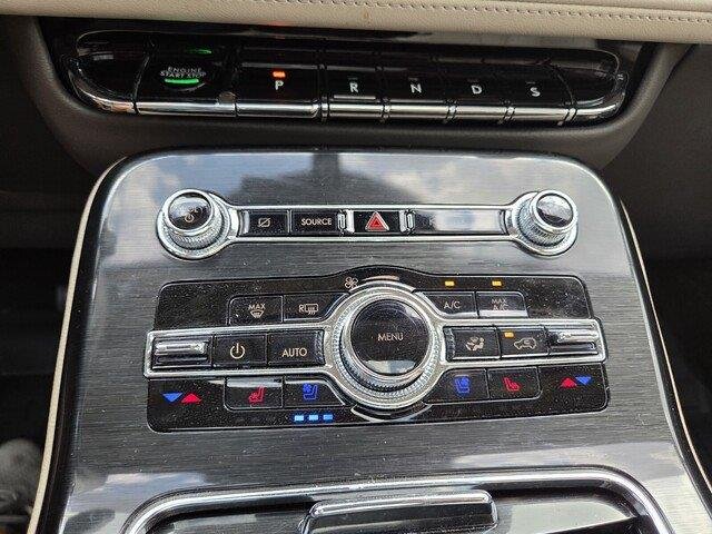 Used 2023 Jewel Sandstone Metallic Premium Colorant Lincoln Reserve image 19