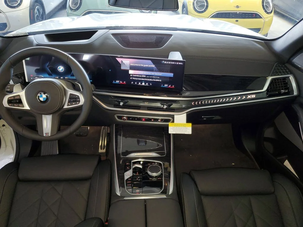 Used 2026 White BMW sDrive40i image 13