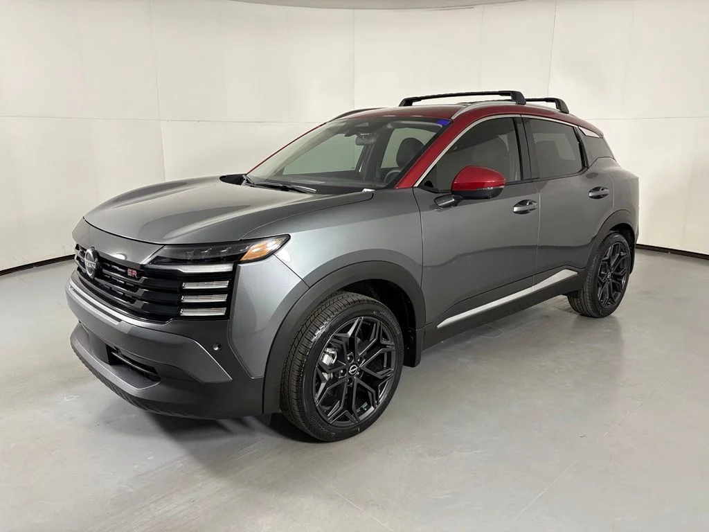 New 2026 Gun Metallic / Scarlet Ember Tintcoat Two-tone Nissan SR image 4