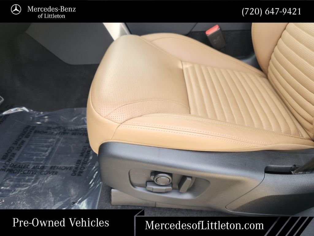 Used 2024 White Land Rover Metropolitan Edition image 23