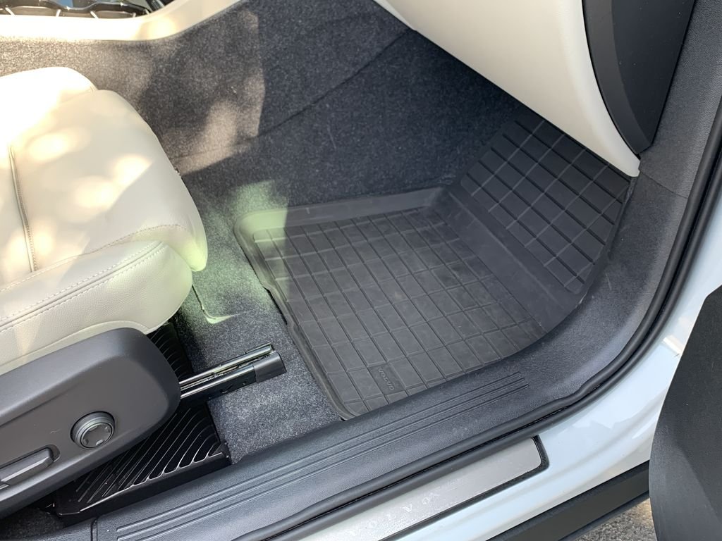 2024 Volvo XC40 Ultimate - Photo 35
