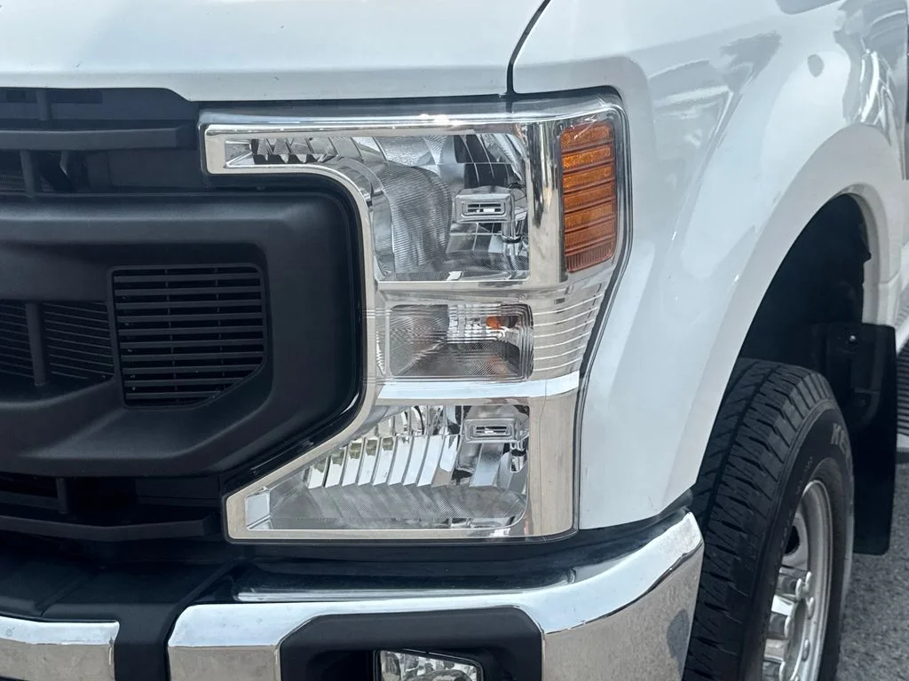 Used 2021 Oxford White Ford XL image 13