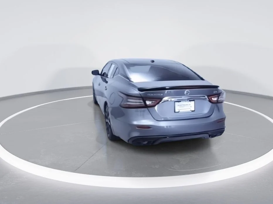 Used 2020 Gray Nissan SR image 6