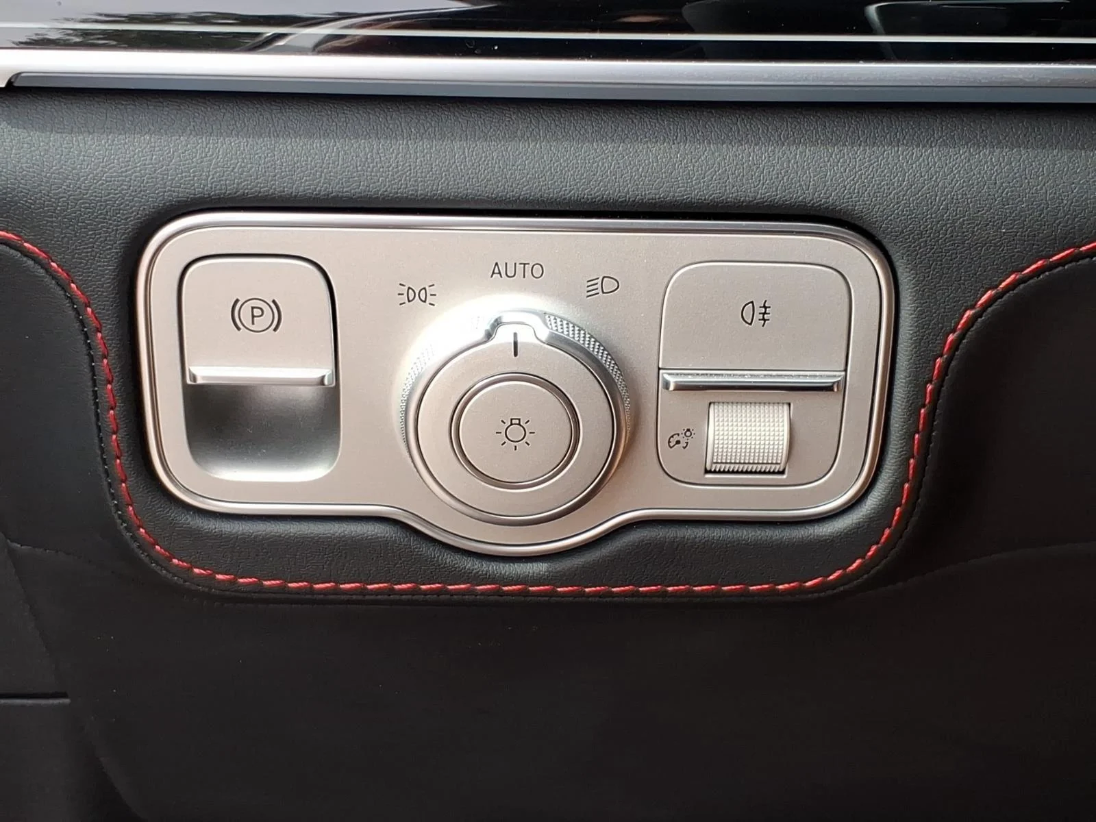 Certified Used 2024 Black Mercedes-Benz AMG® GLE 53 image 17