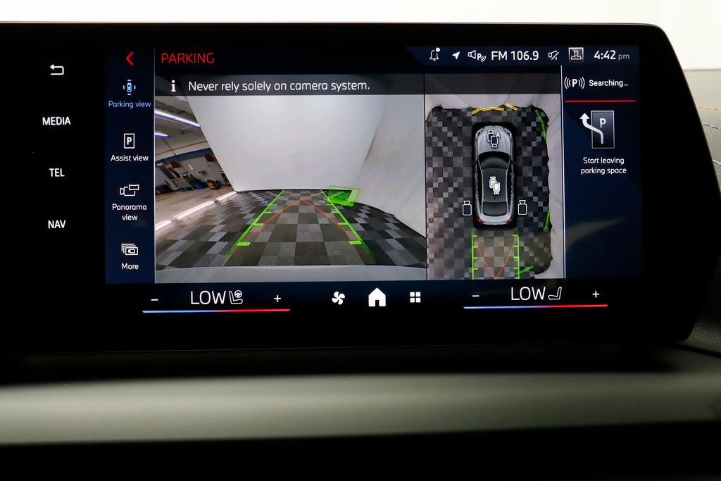 2025 BMW 2 Series M235 - Photo 12