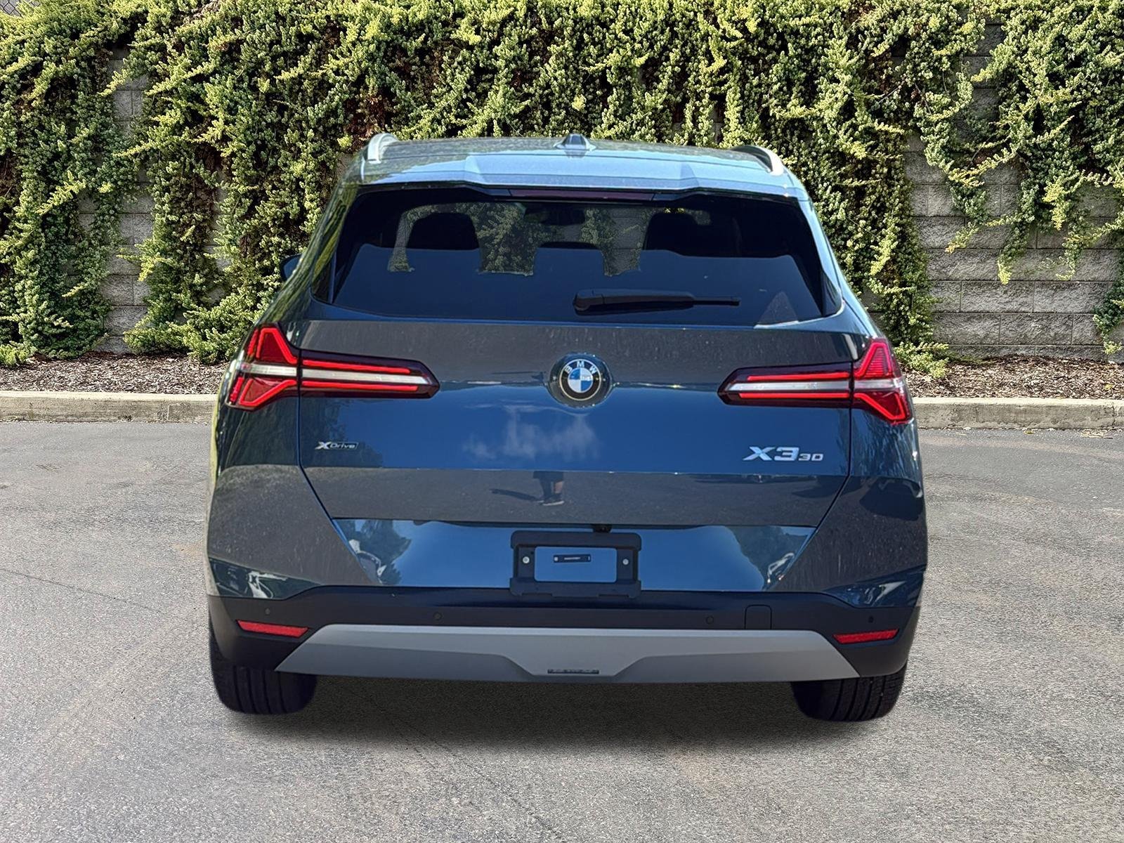 New 2026 Arctic Race Blue Metallic BMW 30 xDrive image 5